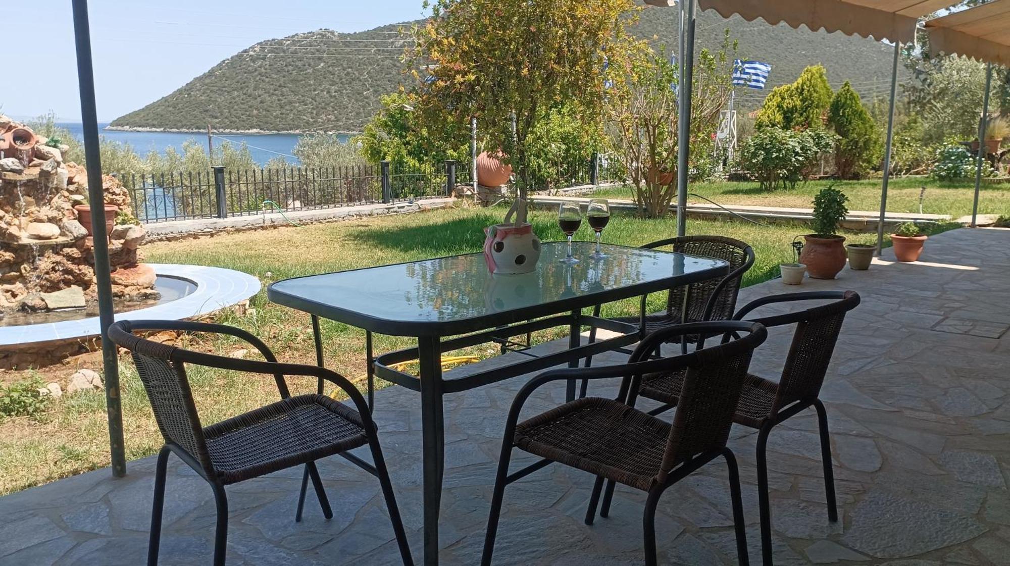 Studios Zaritsi Tyros Exterior photo