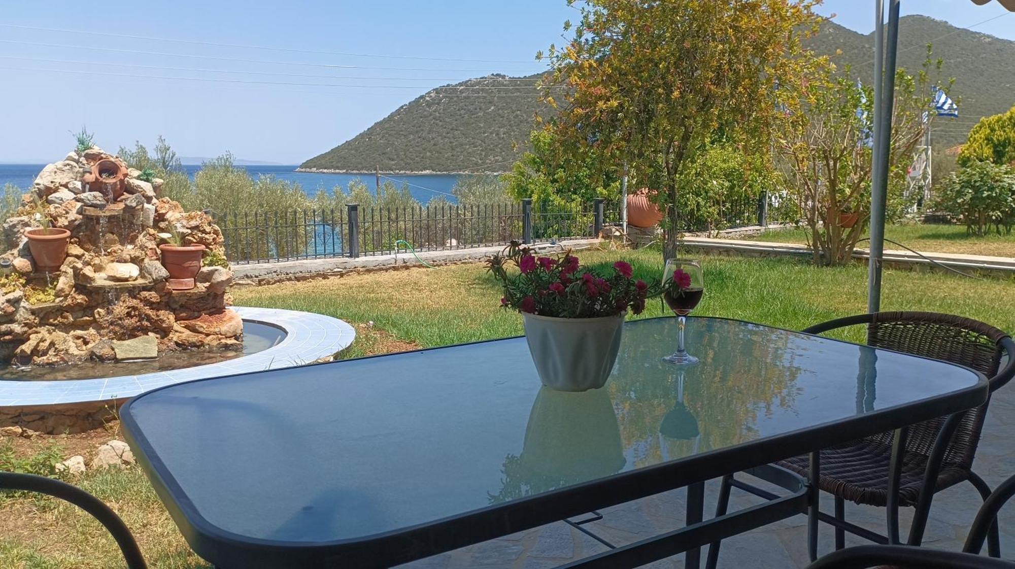 Studios Zaritsi Tyros Exterior photo