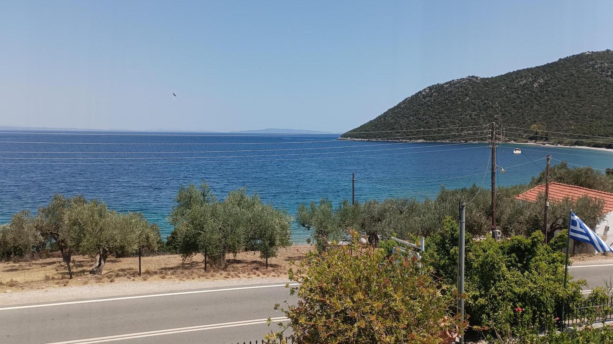 Studios Zaritsi Tyros Exterior photo