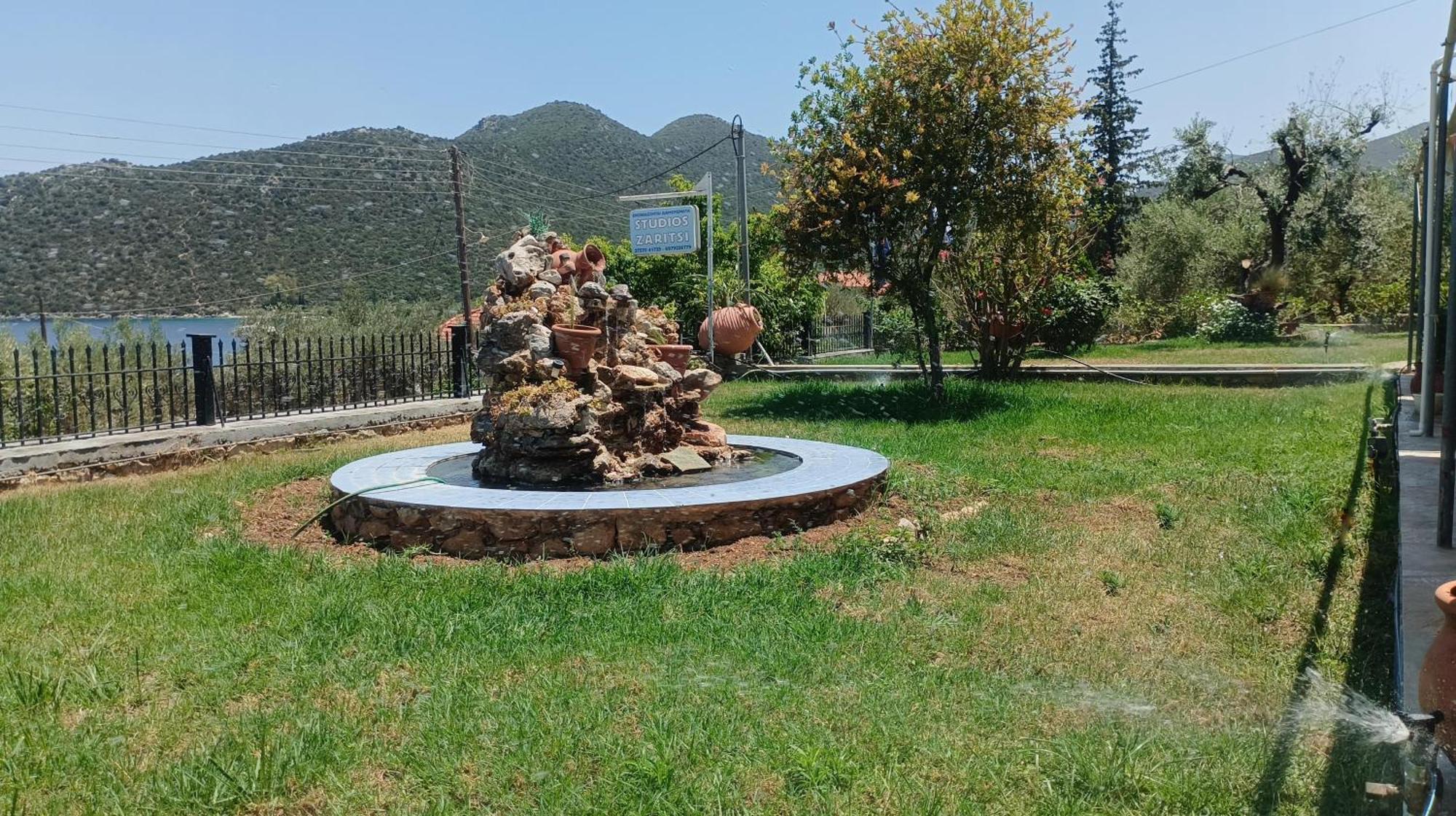 Studios Zaritsi Tyros Exterior photo